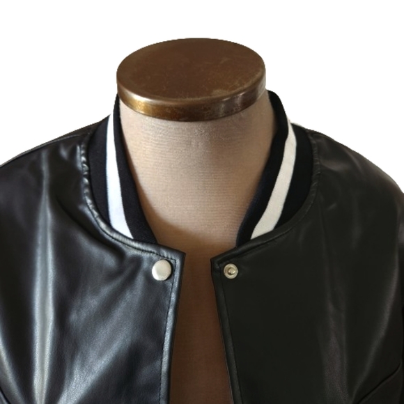 AQ SPORT ☆ CROPPED VARSITY STYLE ☆ FAUX LEATHER JACKET ☆ NWT - Picture 5 of 10